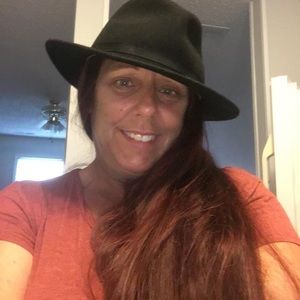 Meet your Posher, Robin